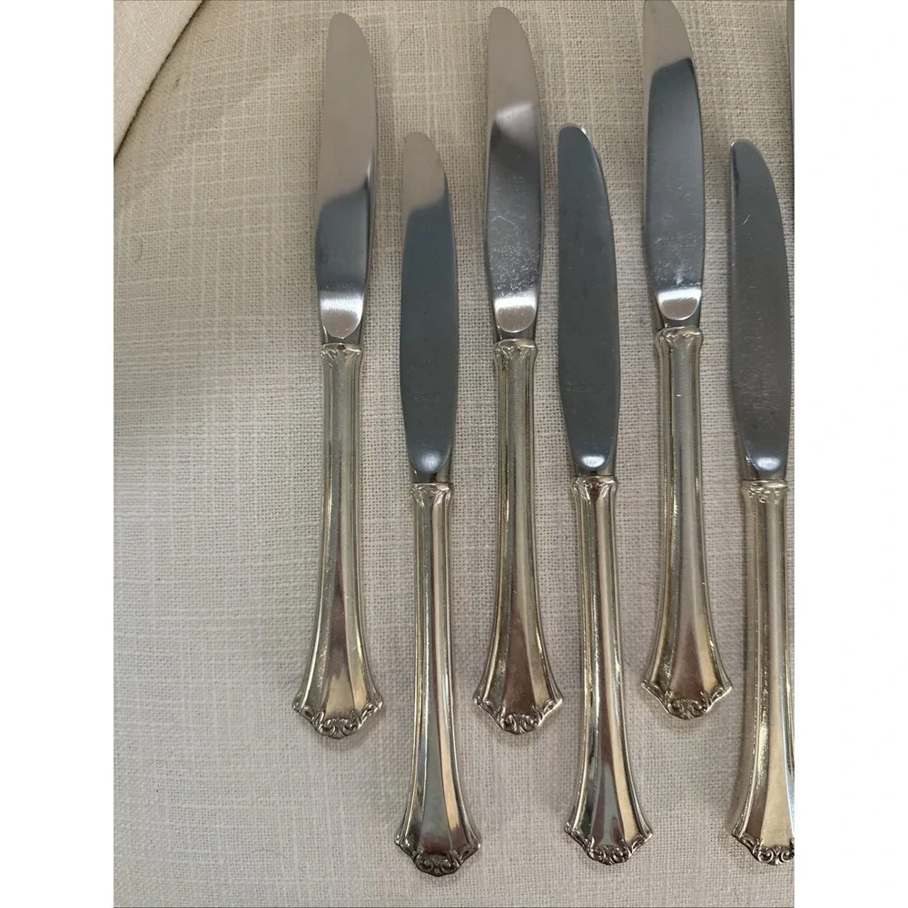 8 Reed & Barton Silverplate French Chippendale Dinner‎ Knife & 1 Butter Knife